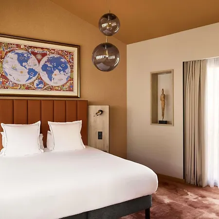 Hotel De France - Handwritten Collection