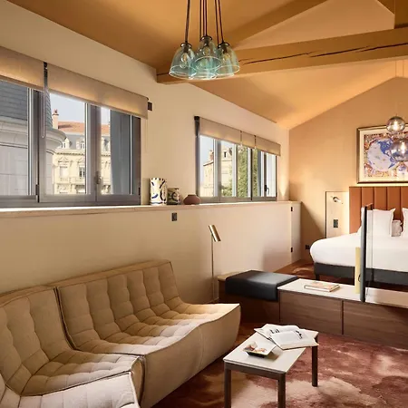 Hotel De France - Handwritten Collection 4*
